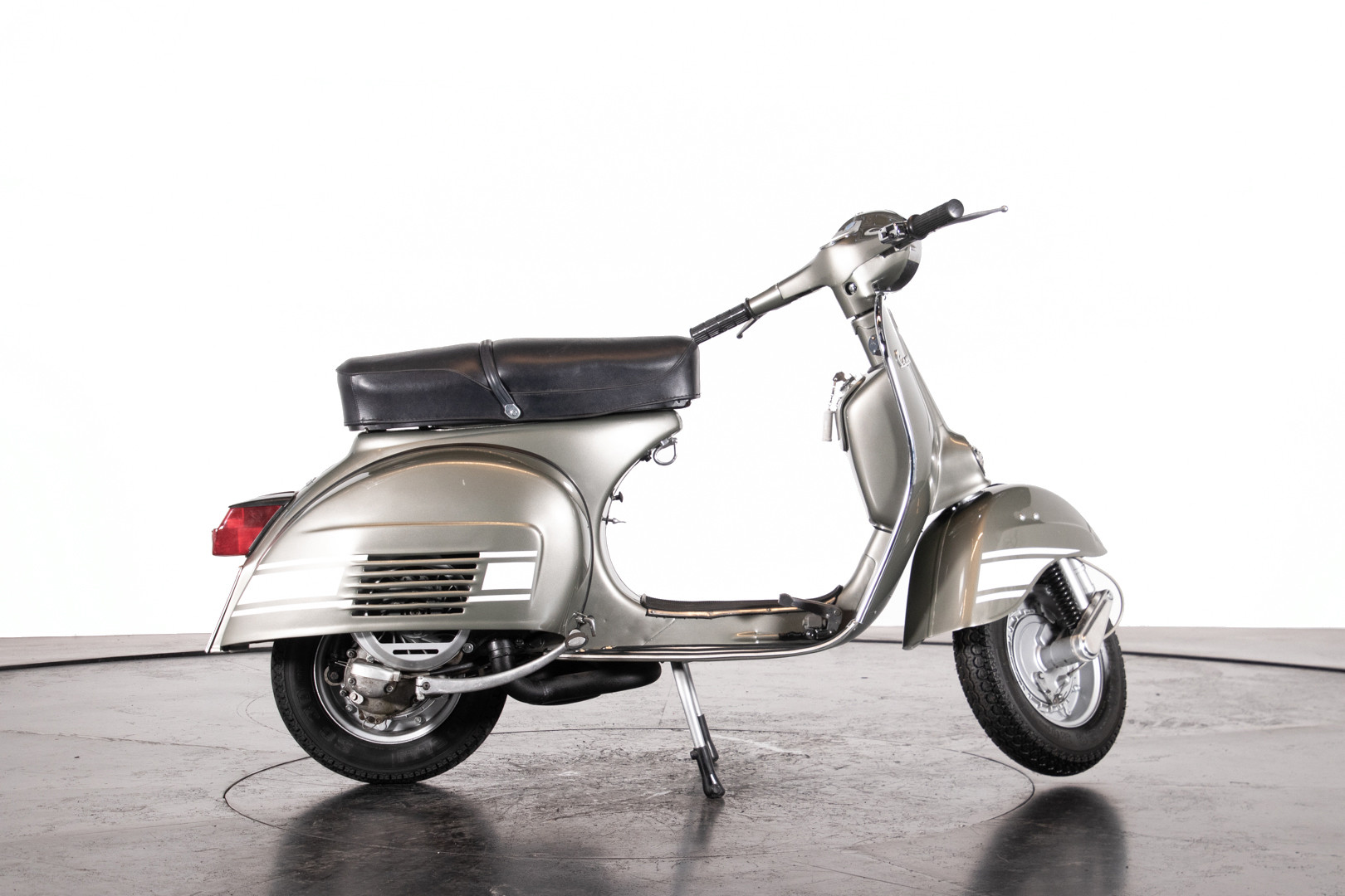 1972 piaggio vespa rally 200 4