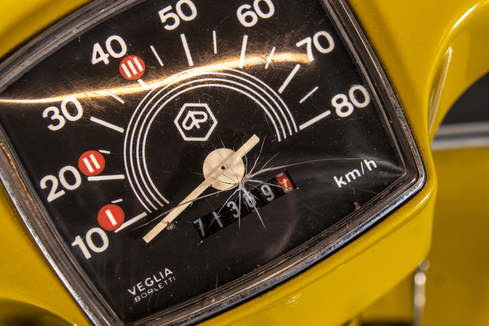 1972 Piaggio Vespa 50 Elestart 14