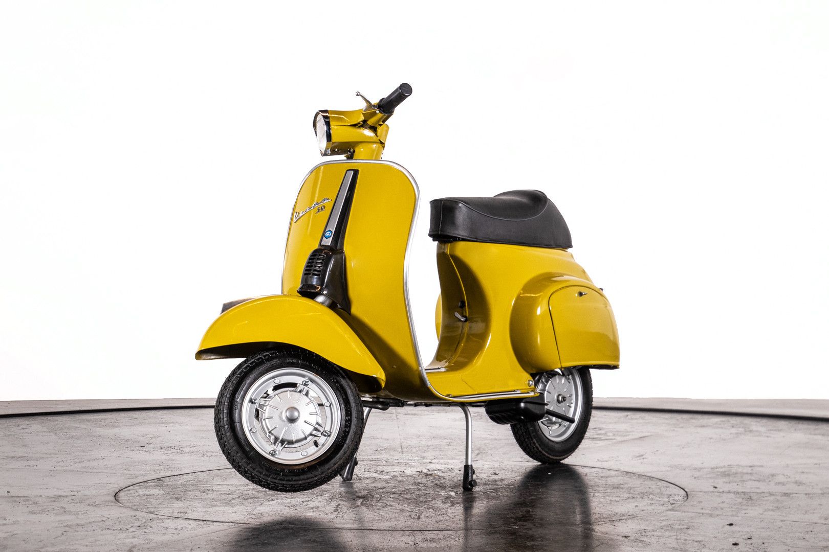 1972 Piaggio Vespa 50 Elestart 3