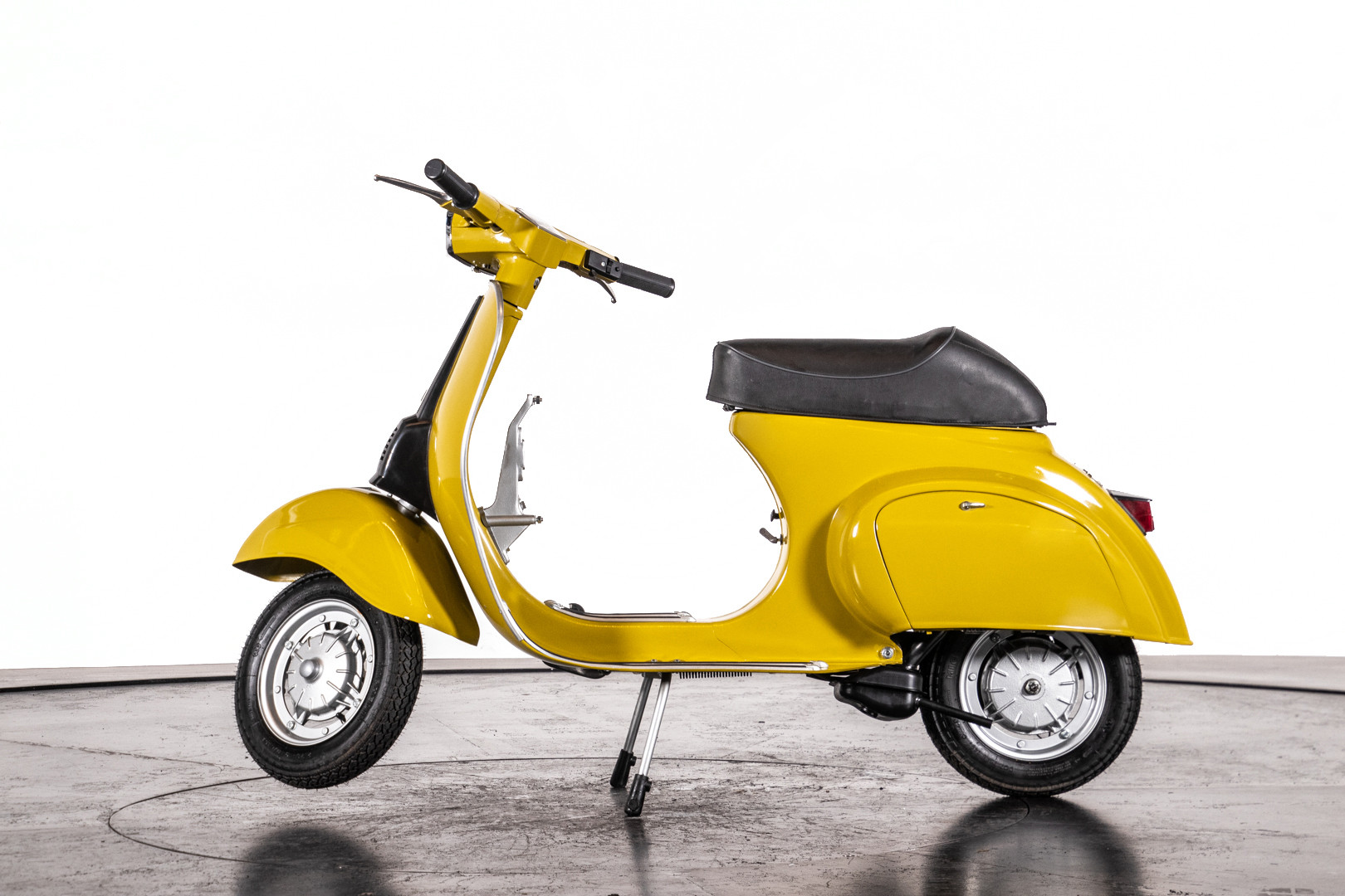 1972 Piaggio Vespa 50 Elestart 1