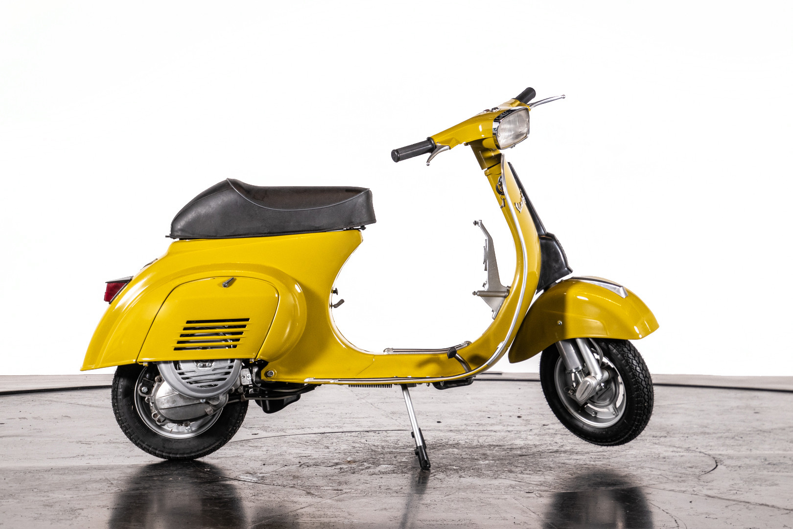 1972 Piaggio Vespa 50 Elestart 6
