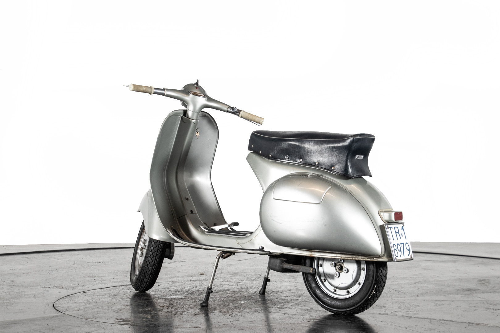 1957 Piaggio Vespa 150 GS VS21T 3