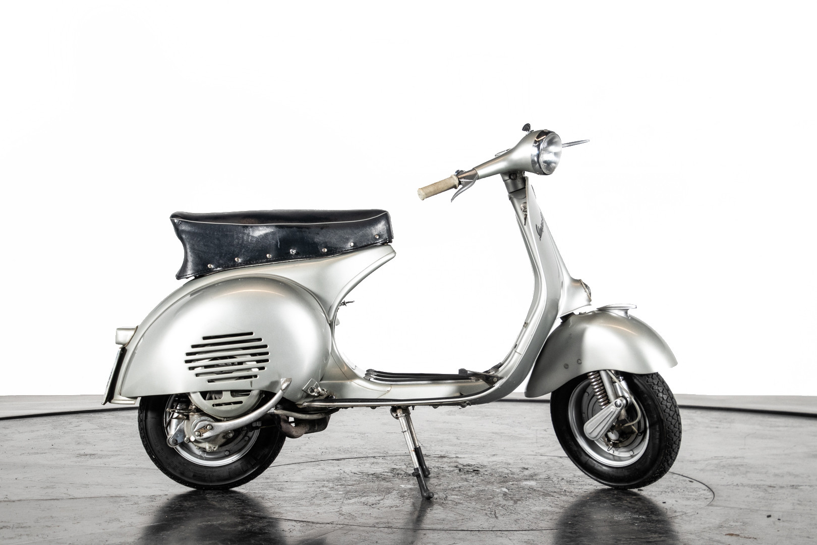 1957 Piaggio Vespa 150 GS VS21T 7