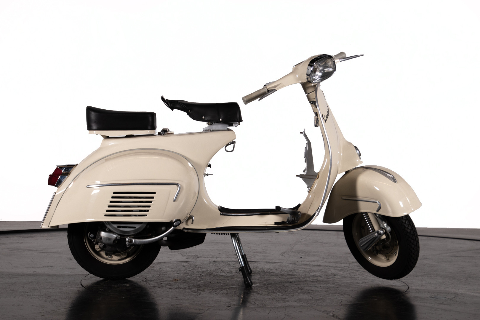 1963 Piaggio Vespa GL 150 VLA1T 6