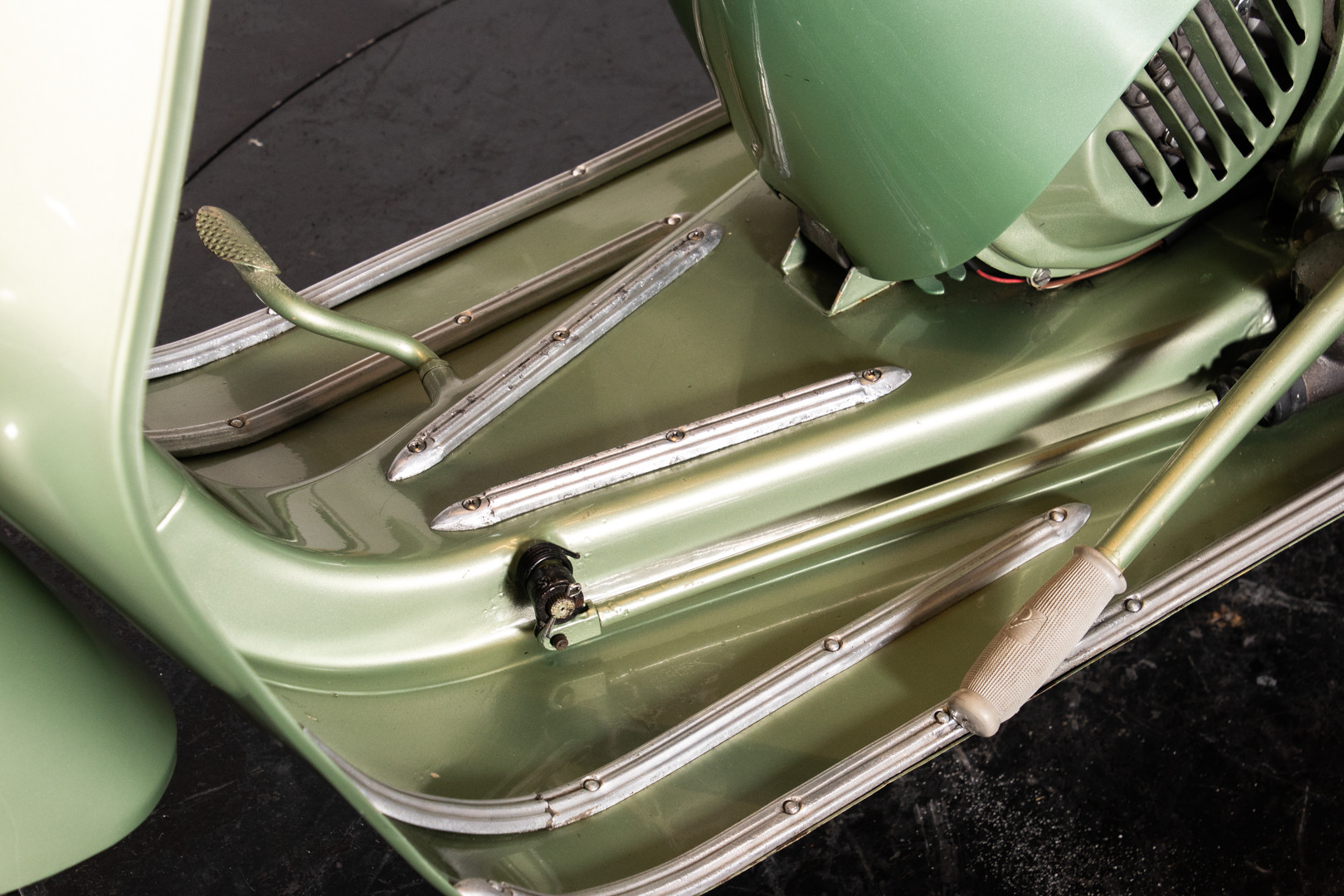 1954 PIAGGIO APE 150 CALESSINO AB2T 17
