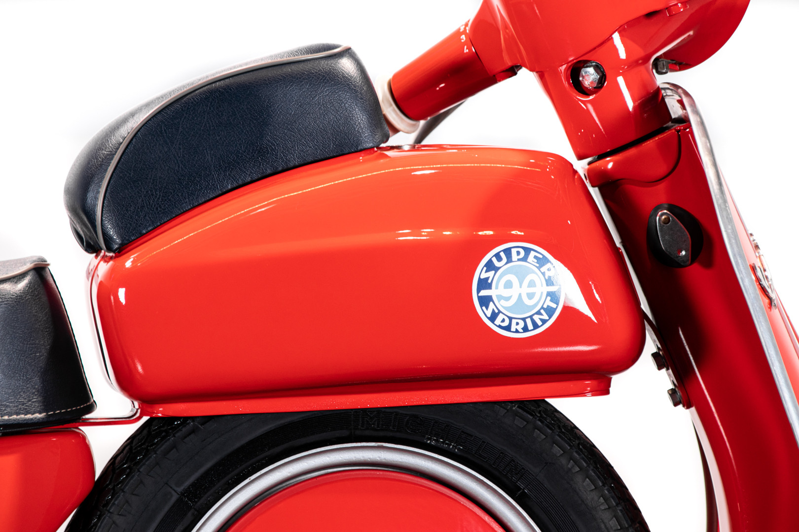 1966 Piaggio Vespa 90 SS Super Sprint 11