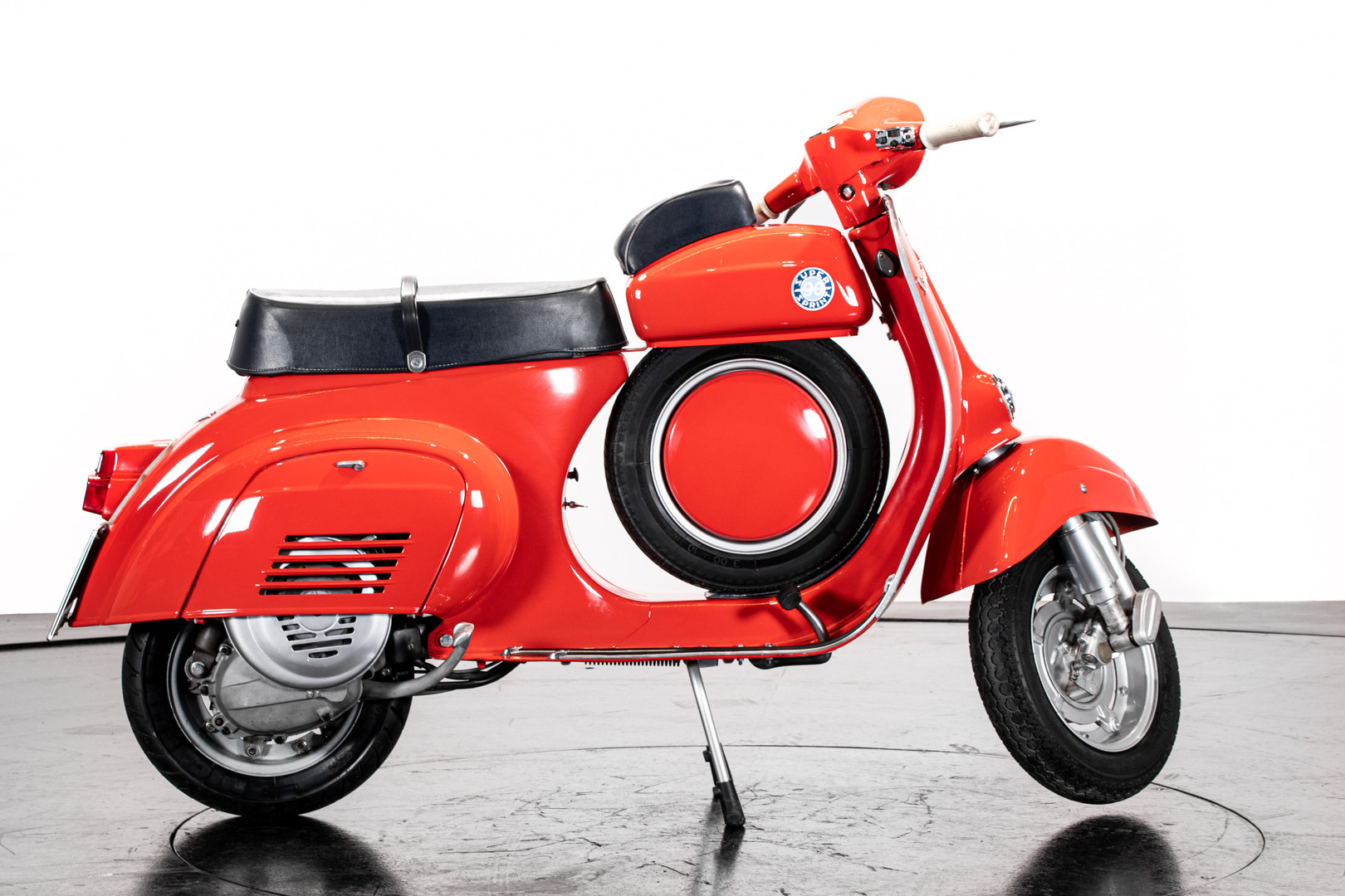 1966 Piaggio Vespa 90 SS Super Sprint 1