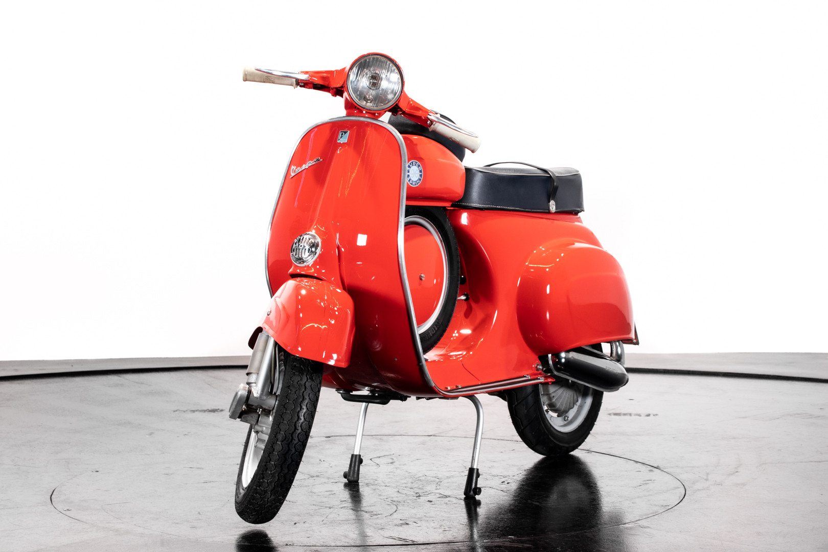 1966 Piaggio Vespa 90 SS Super Sprint 2
