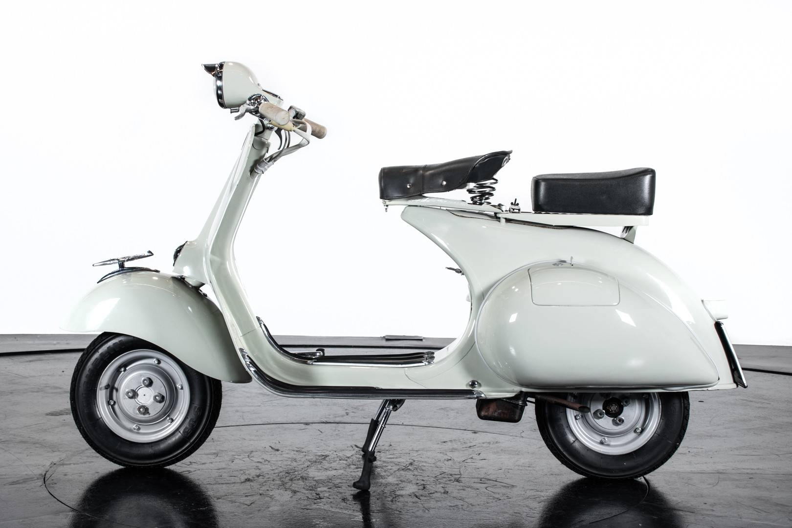 1955 Piaggio Vespa 150 Struzzo VL1T 0