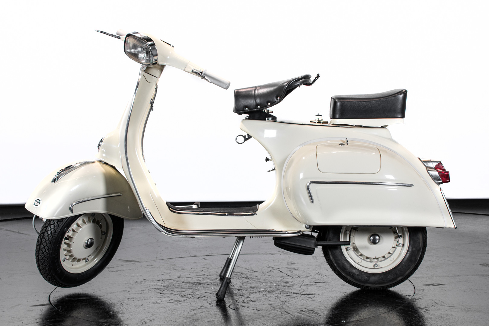 1963 Piaggio Vespa VLA GL 150 0