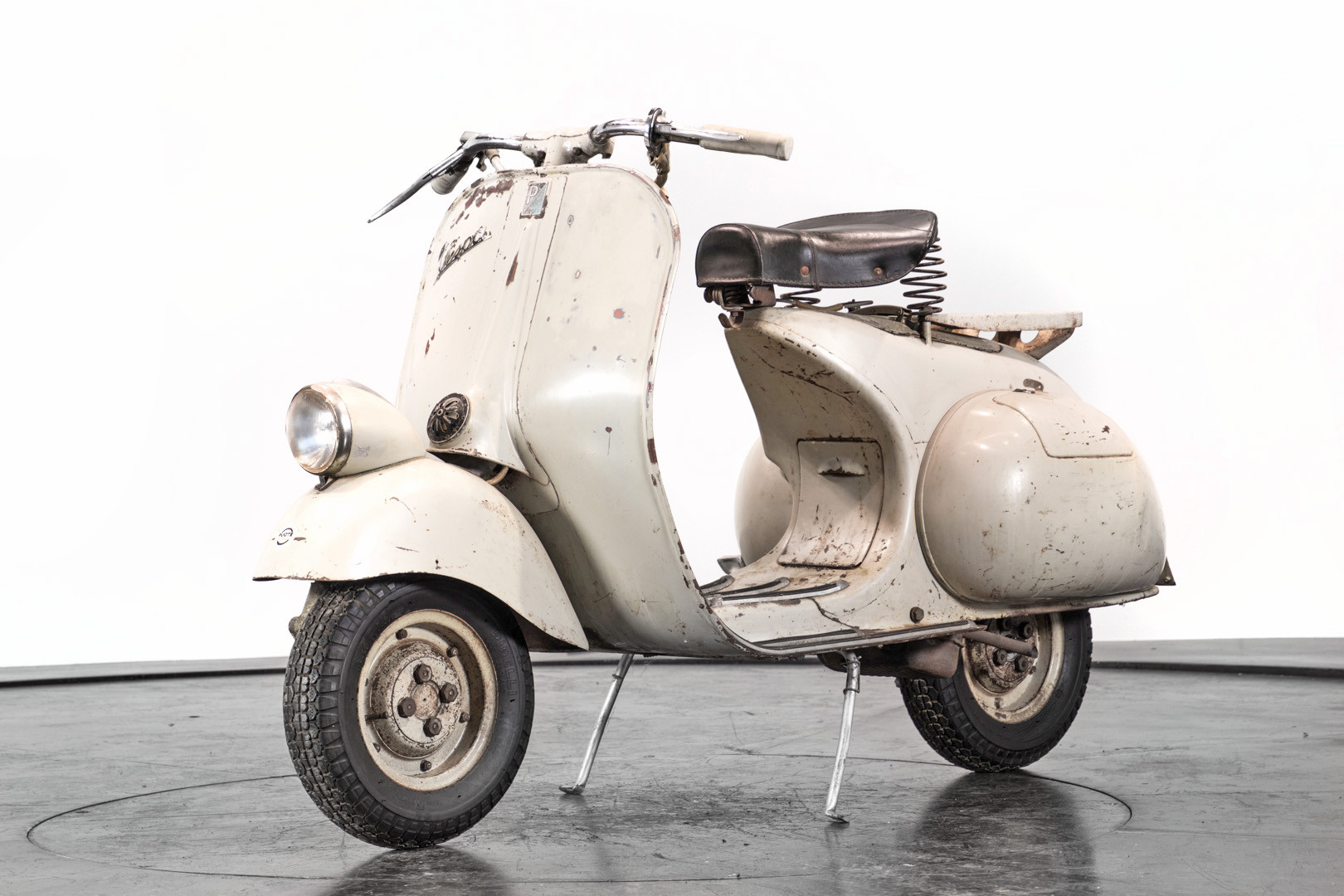 1957 Piaggo Vespa faro basso 125 1