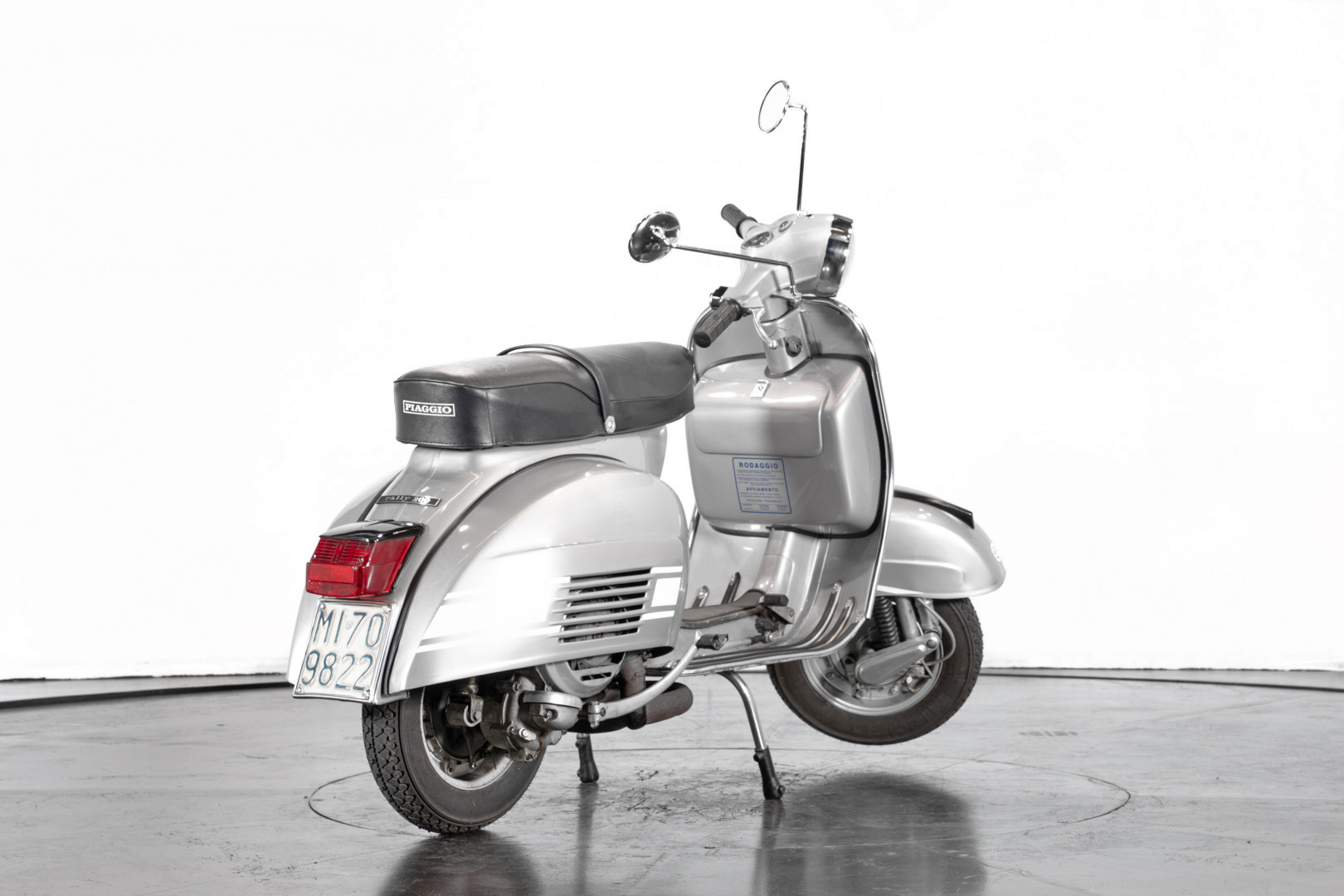 1977 Piaggio Vespa Rally 200 5