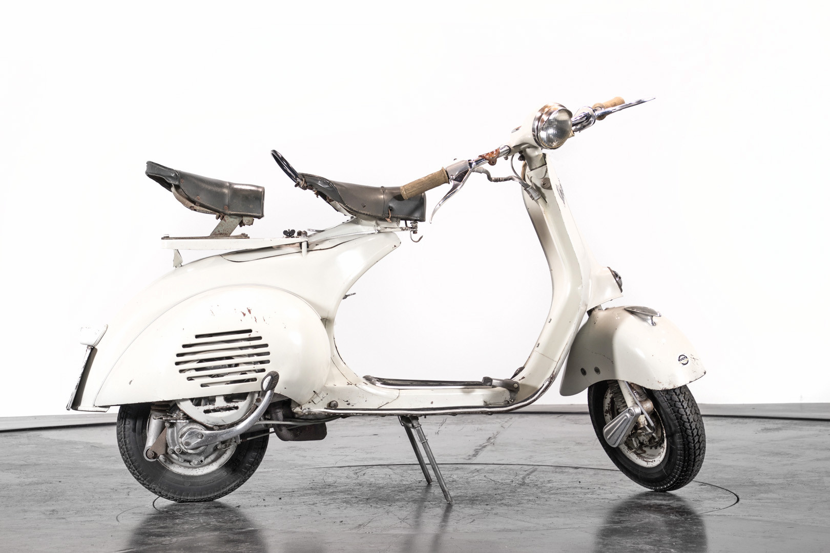 1956 Piaggio Vespa Struzzo vl3 3
