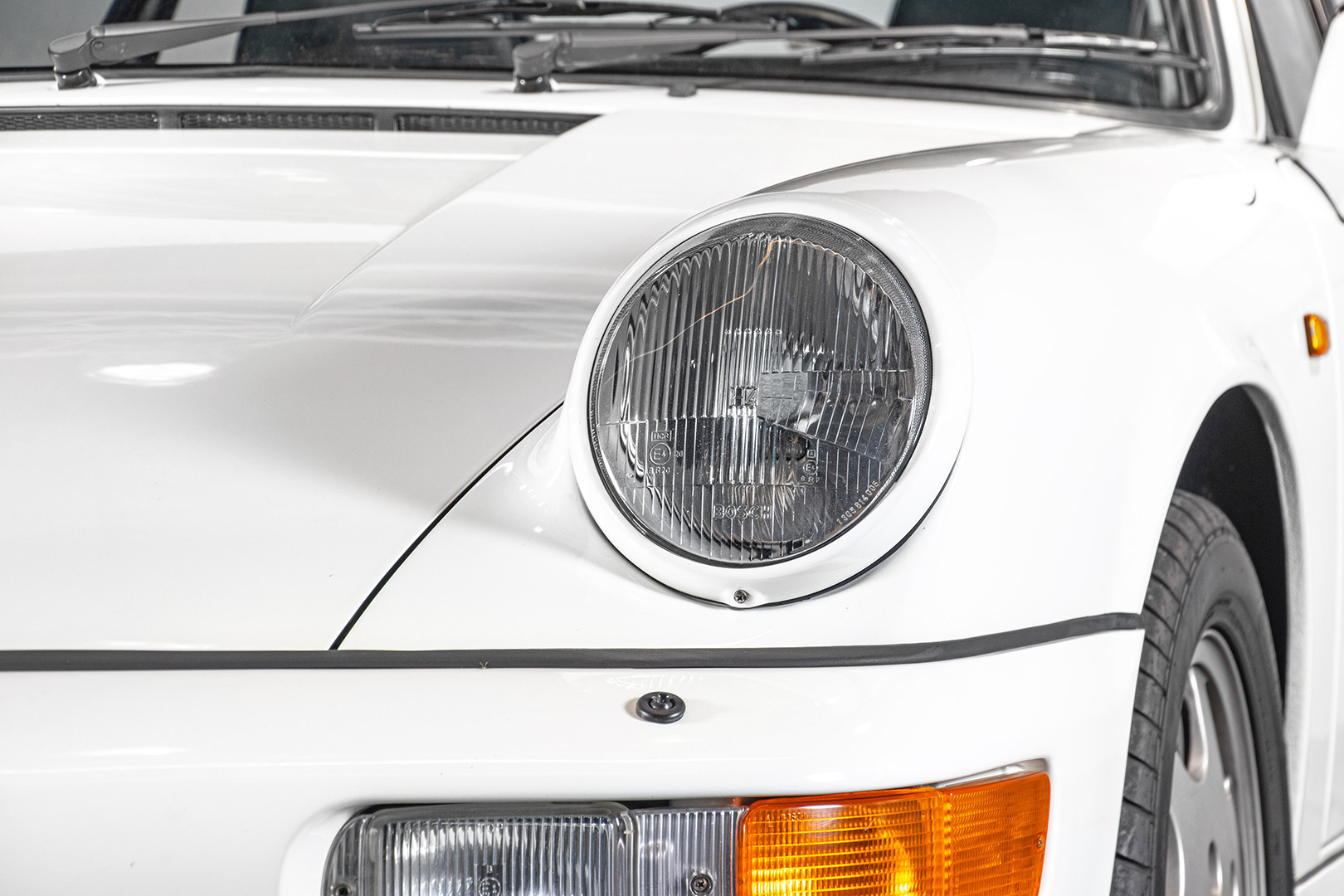 1990 Porsche 964 Carrera 4 8