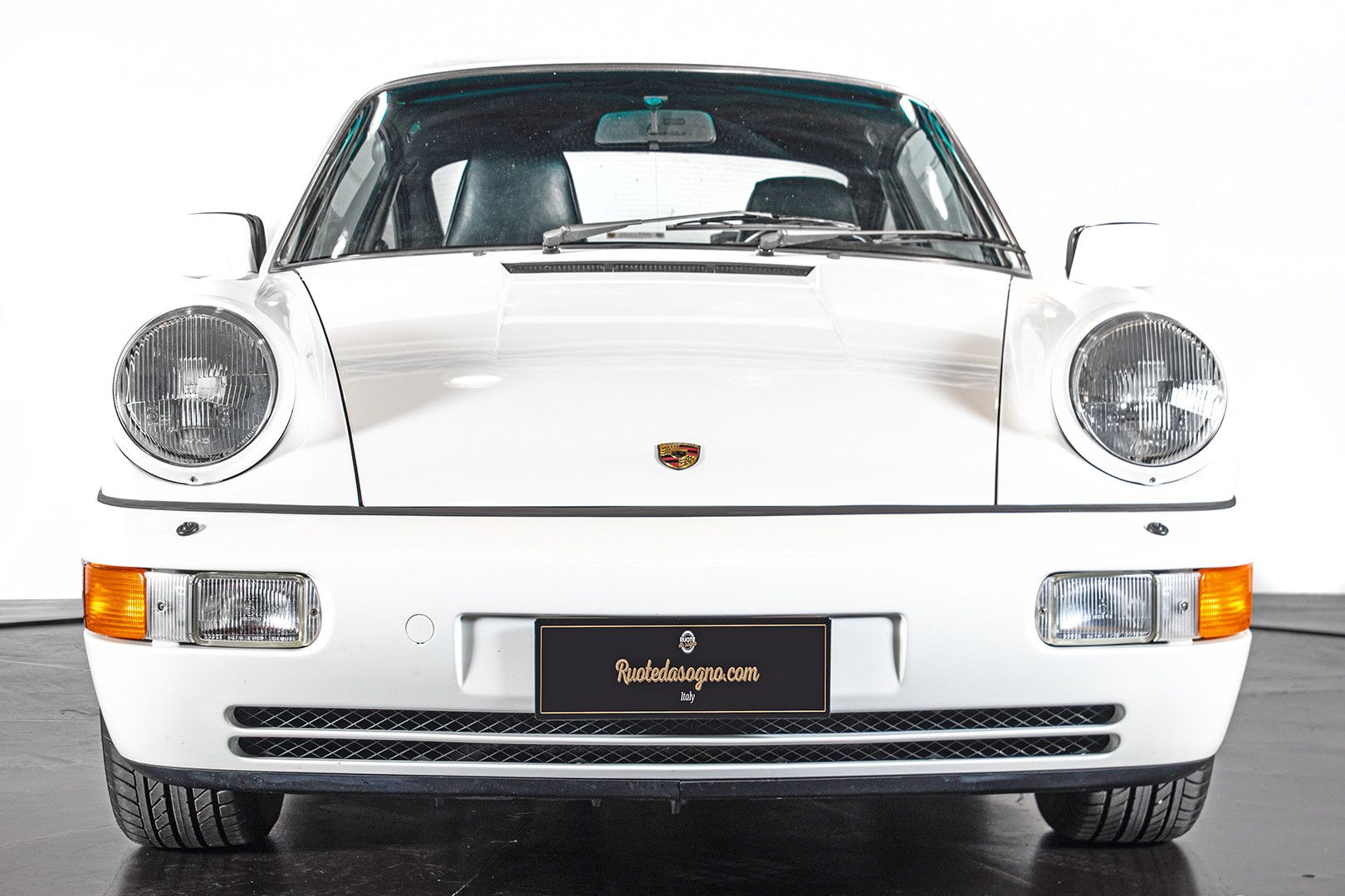 1990 Porsche 964 Carrera 4 6