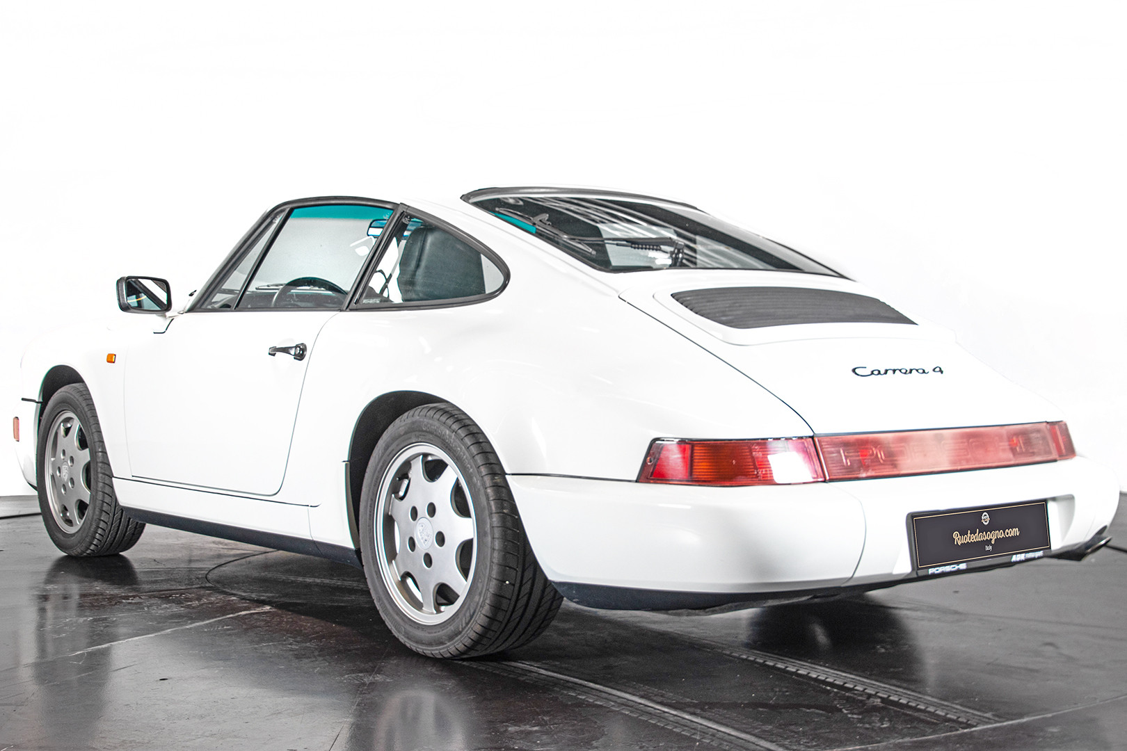 1990 Porsche 964 Carrera 4 2
