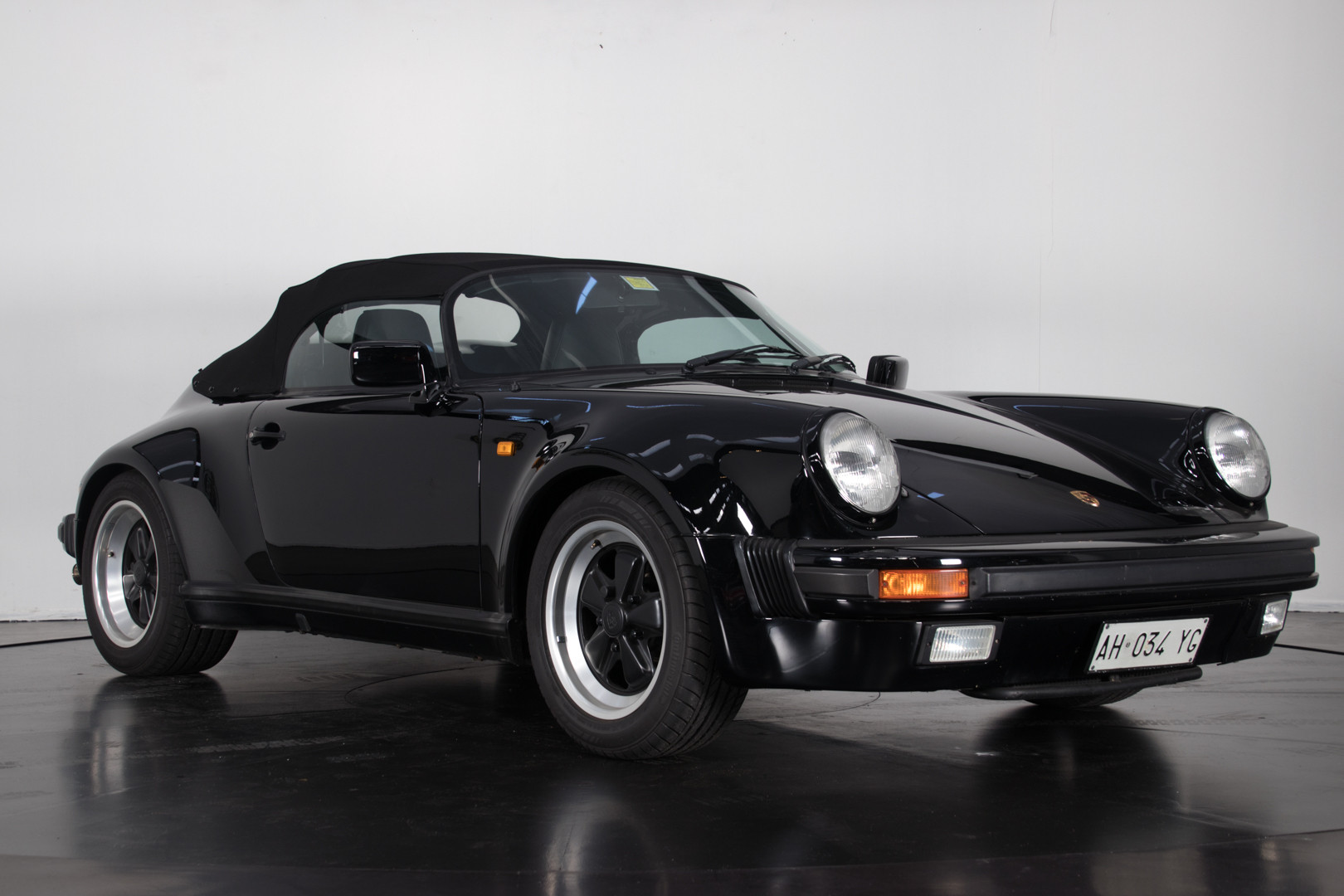 1989 Porsche Speedster 911 21