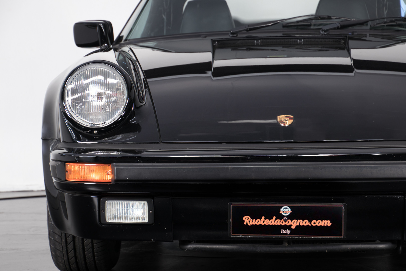 1989 Porsche Speedster 911 12