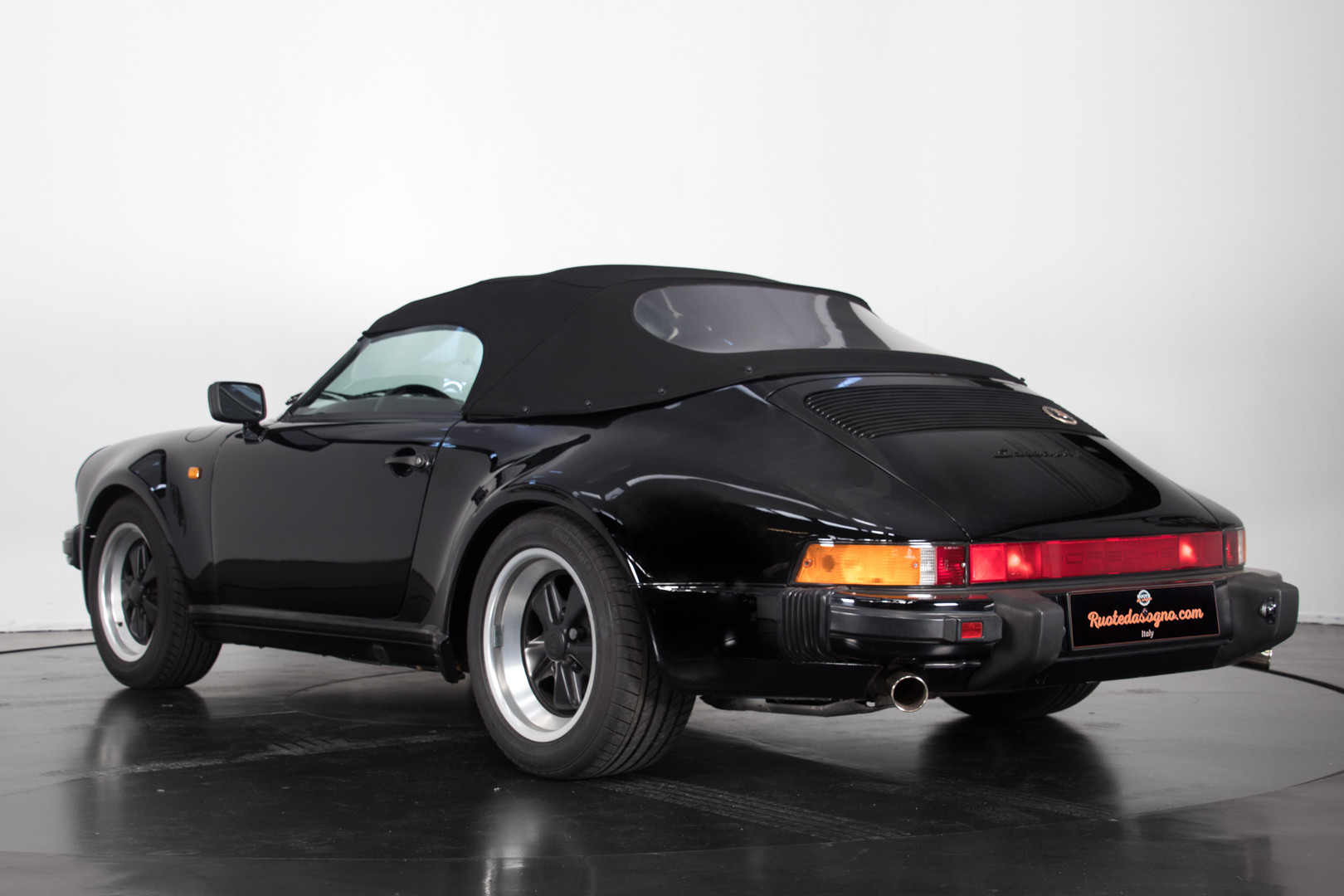 1989 Porsche Speedster 911 16