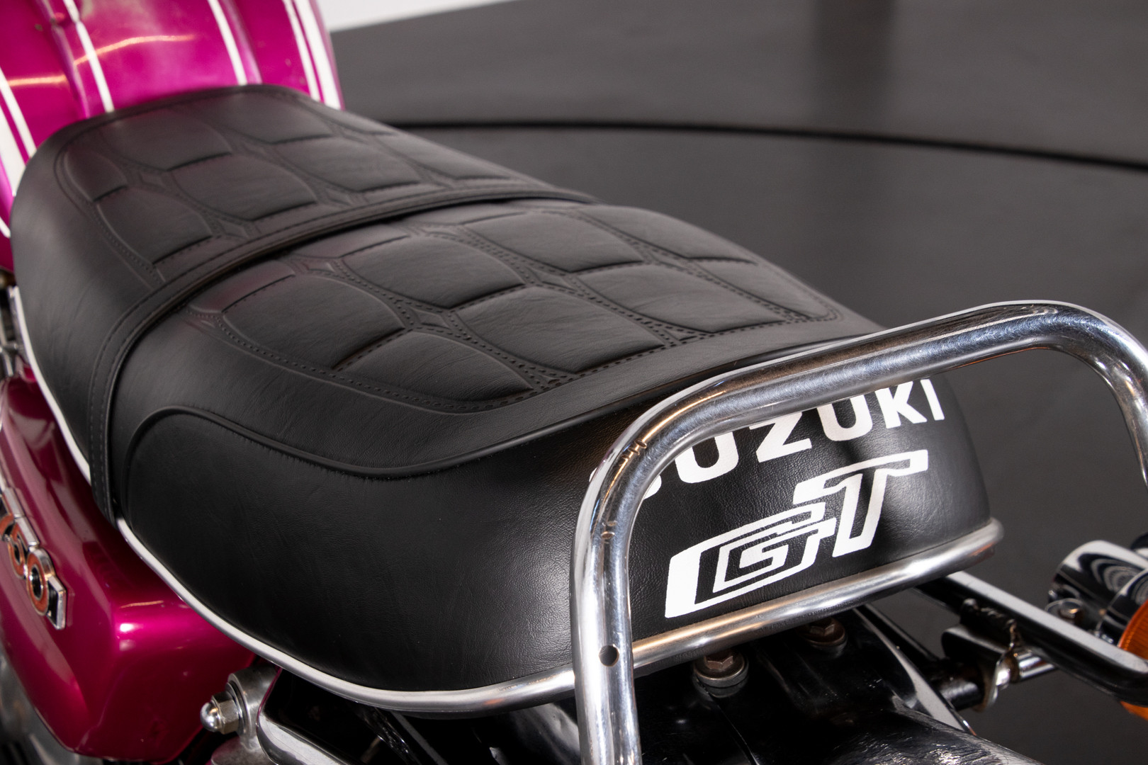 1972 SUZUKI GT 750 23