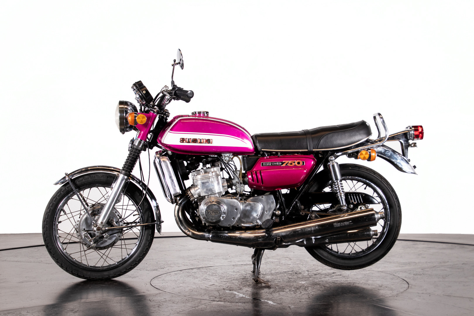 suzuki gt 750 1977