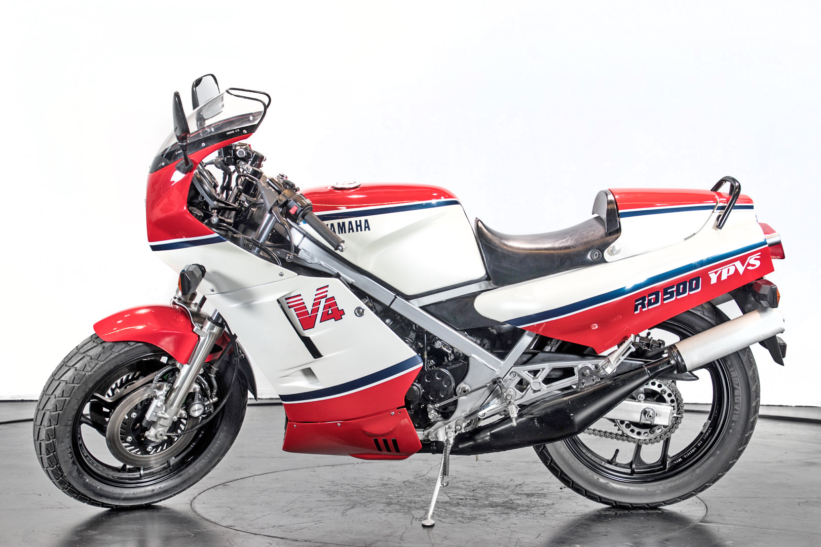 1985 YAMAHA RD 500 0