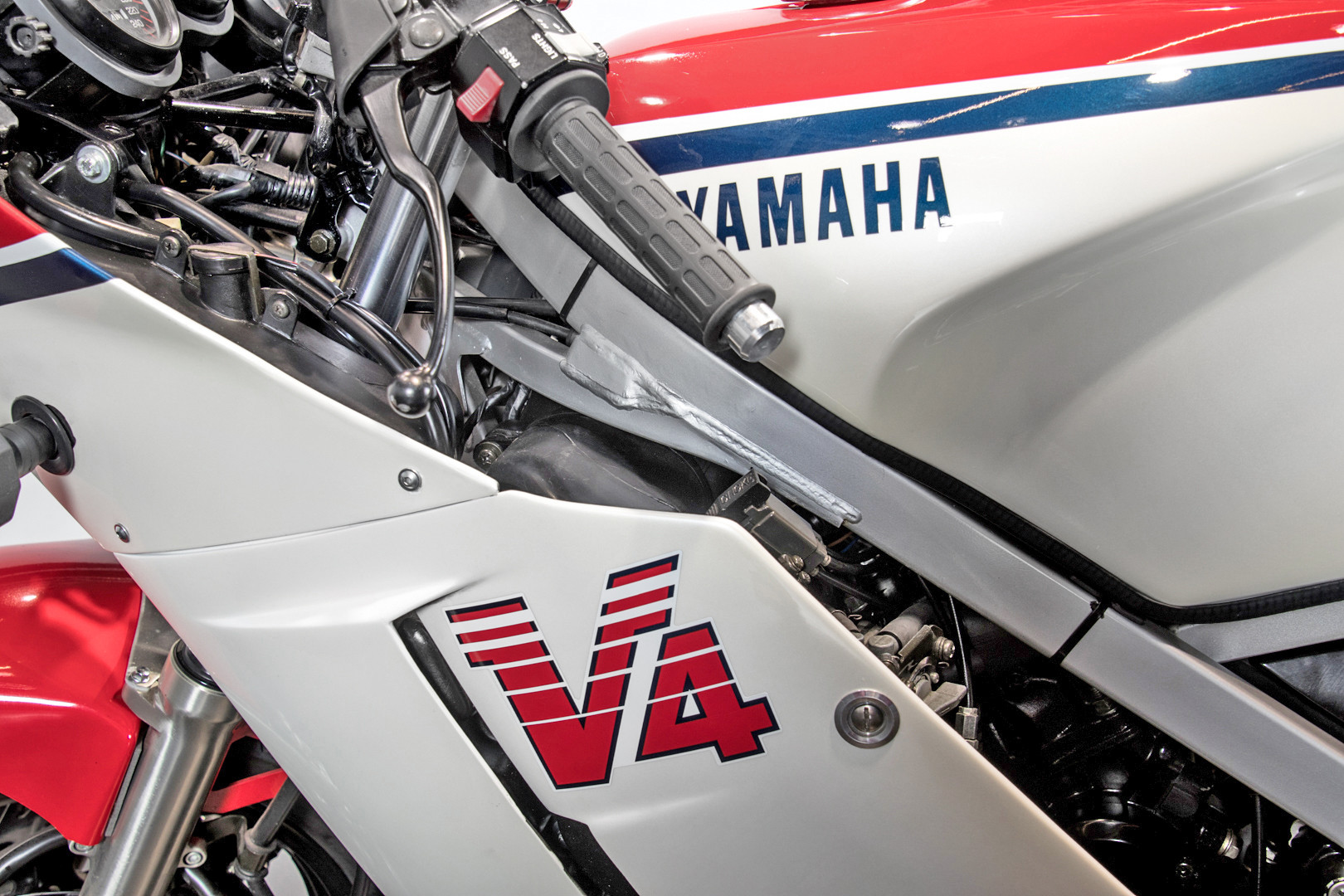 1985 YAMAHA RD 500 17