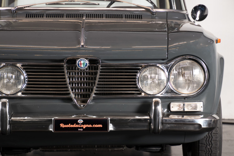 1965 Alfa Romeo Giulia Super 1600 2