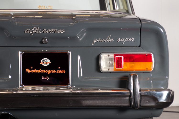 1965 Alfa Romeo Giulia Super 1600 7