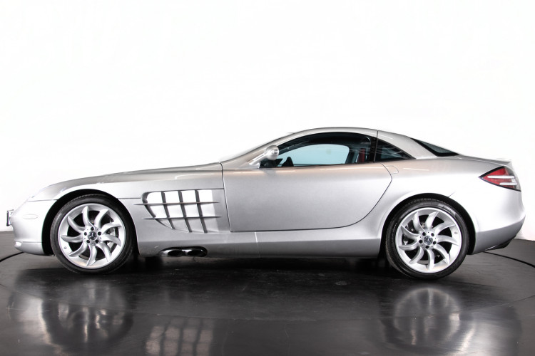 2004 Mercedes-Benz SLR McLaren 1