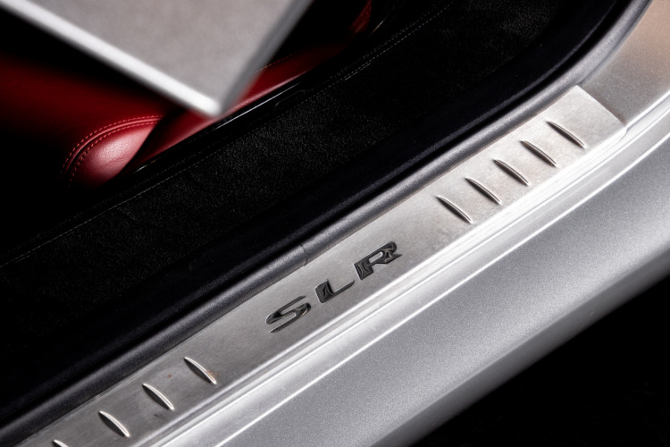 2004 Mercedes-Benz SLR McLaren 30