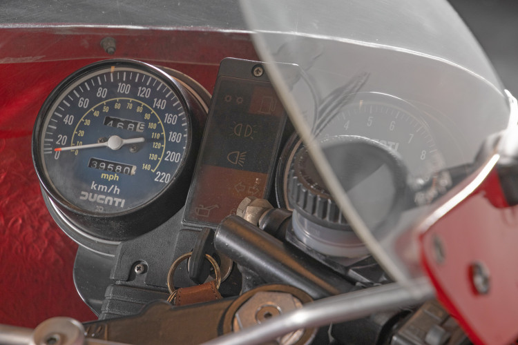 1983 Ducati 900 MIKE HAILWOOD REPLICA 19