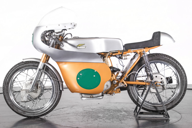 1966 DUCATI 250 CORSA 3