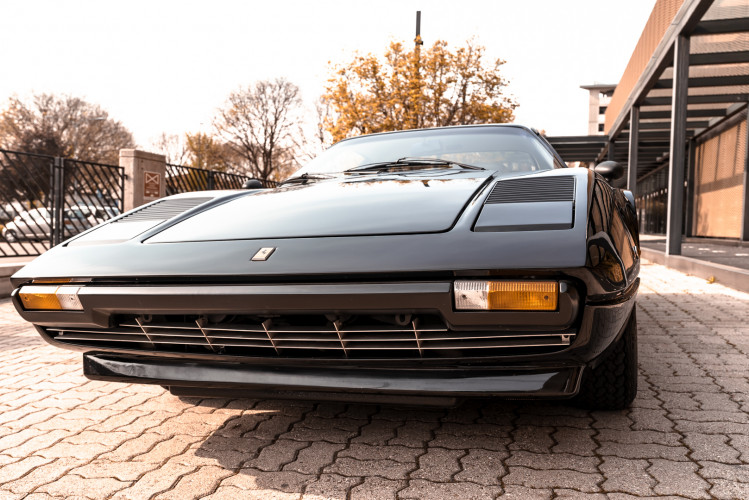 1980 Ferrari 208 GTB Carburatori 10