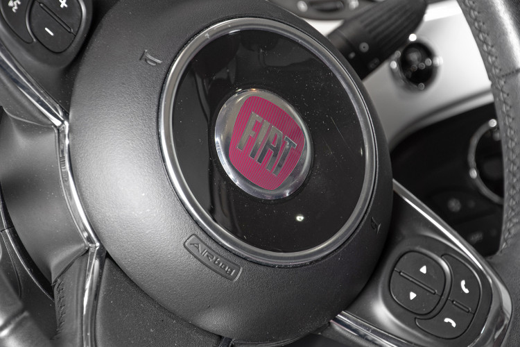 2017 FIAT 500 17
