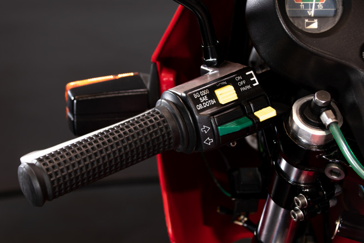 1985 Moto Guzzi le mans 1000 18