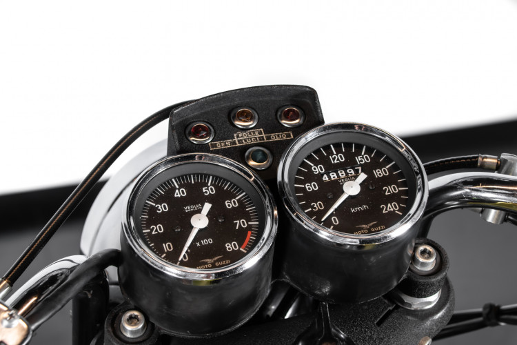 1972 Moto Guzzi V7 Sport Telaio Rosso 19