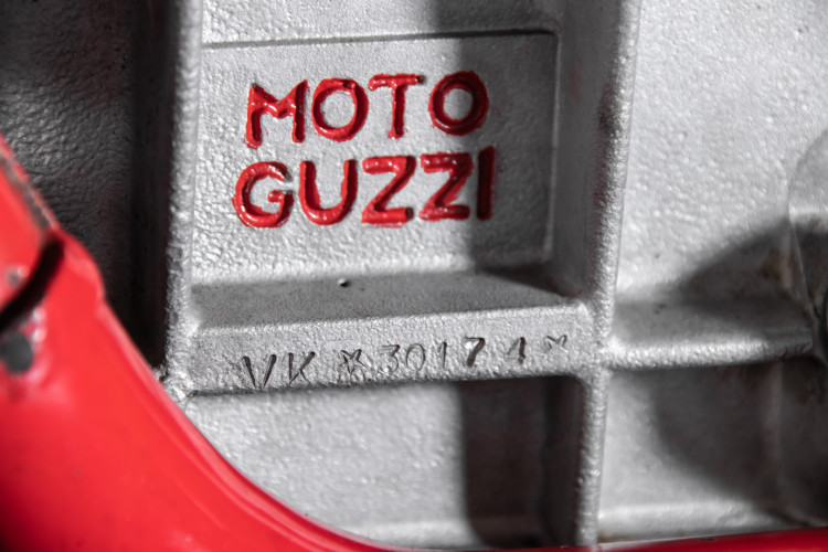 1972 Moto Guzzi V7 Sport Telaio Rosso 23