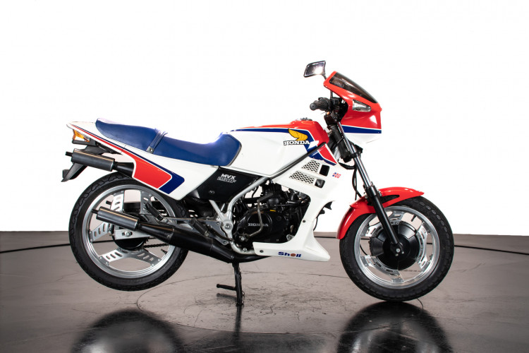 1983 Honda MVX 250F 4