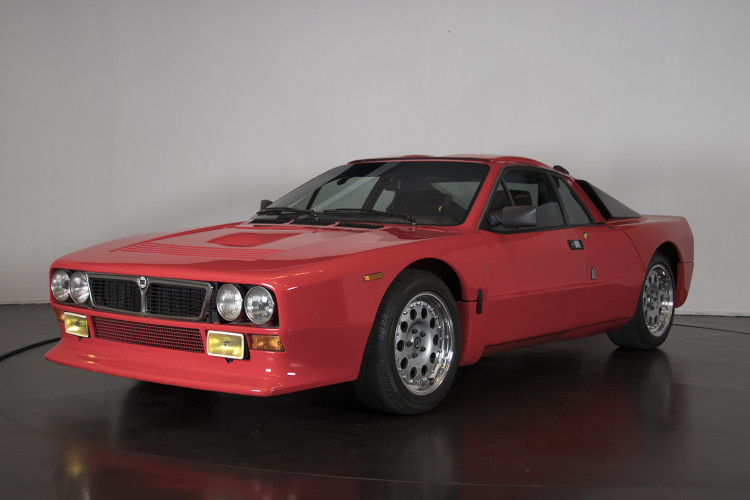 1982 Lancia Rally 037 "stradale" 0