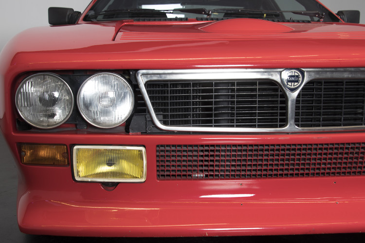 1982 Lancia Rally 037 "stradale" 16