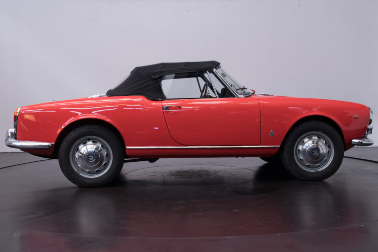 1964 Alfa Romeo Giulia 1600 Spider 7