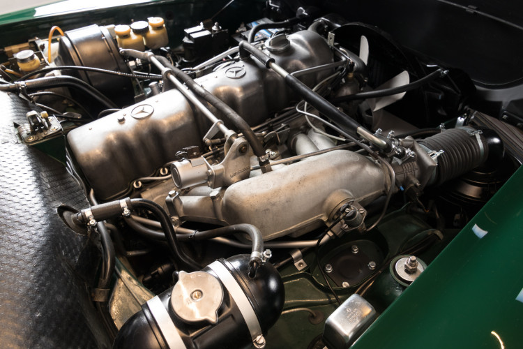 1970 Mercedes-Benz 280 SL 17