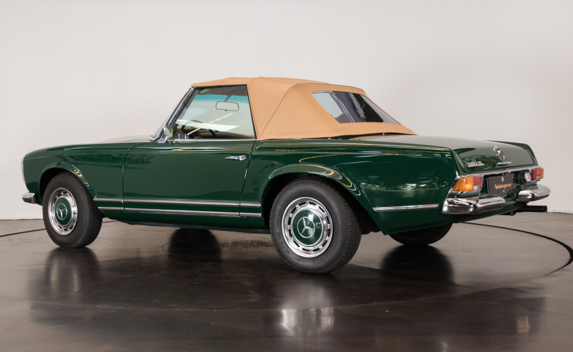 1970 Mercedes-Benz 280 SL 11