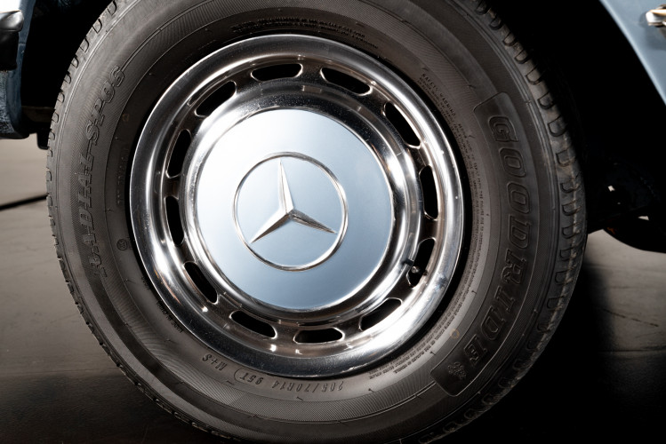 1973 Mercedes-Benz 350 SL Cabrio 8