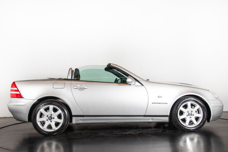 2000 Mercedes-Benz SLK 5