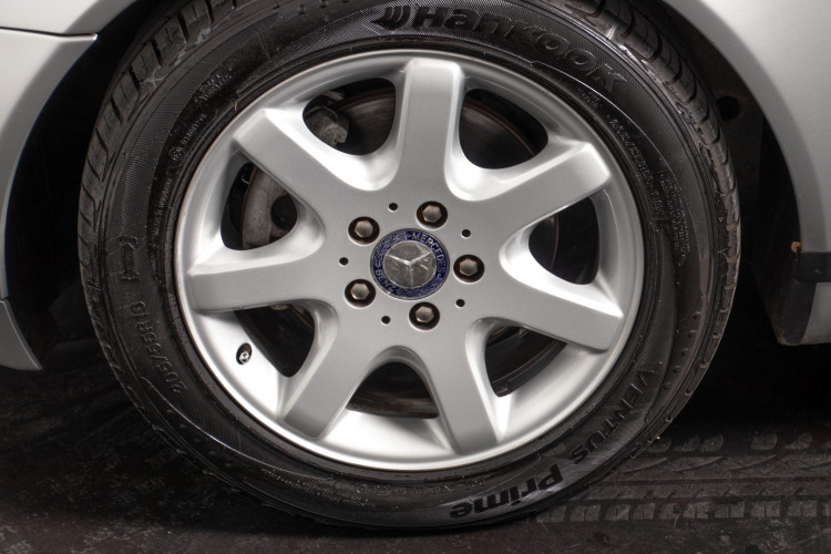 2000 Mercedes-Benz SLK 18