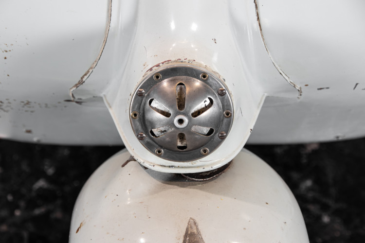 1956 Piaggio Vespa 150 VL3T 18
