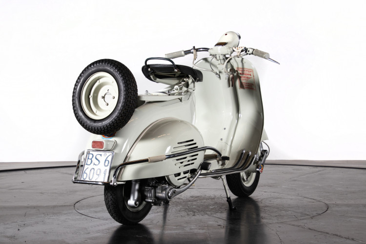 1956 Piaggio Vespa Struzzo 150 6