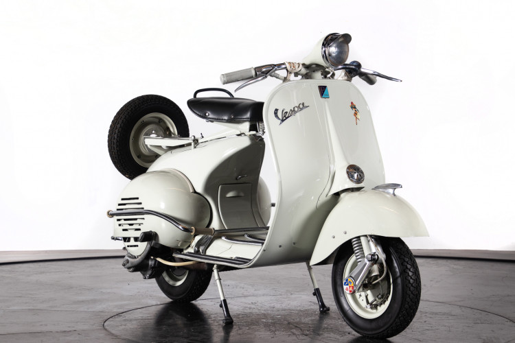 1956 Piaggio Vespa Struzzo 150 5